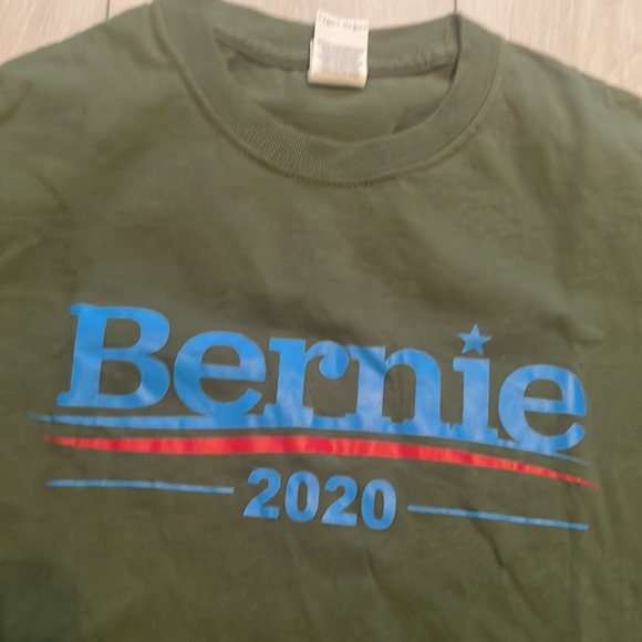 BERNIE 2020 TShirt - Picture 2 of 2